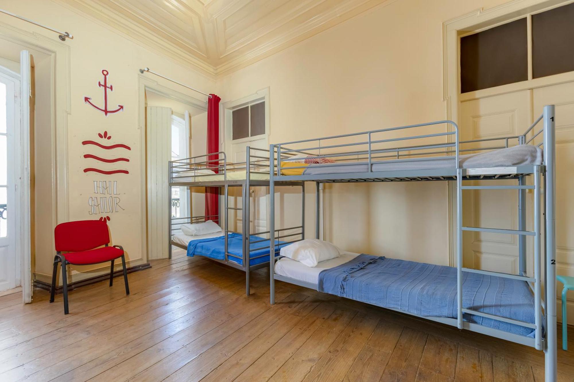 Hostal Suntrap